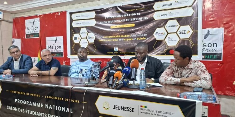 Entrepreneuriat: le programme national SEE6 lancé