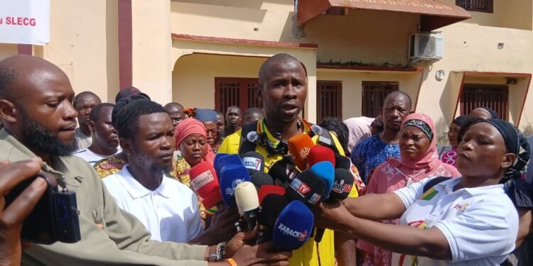 Concours d’accès à la fonction publique : Les enseignants contractuels de Conakry se font voix